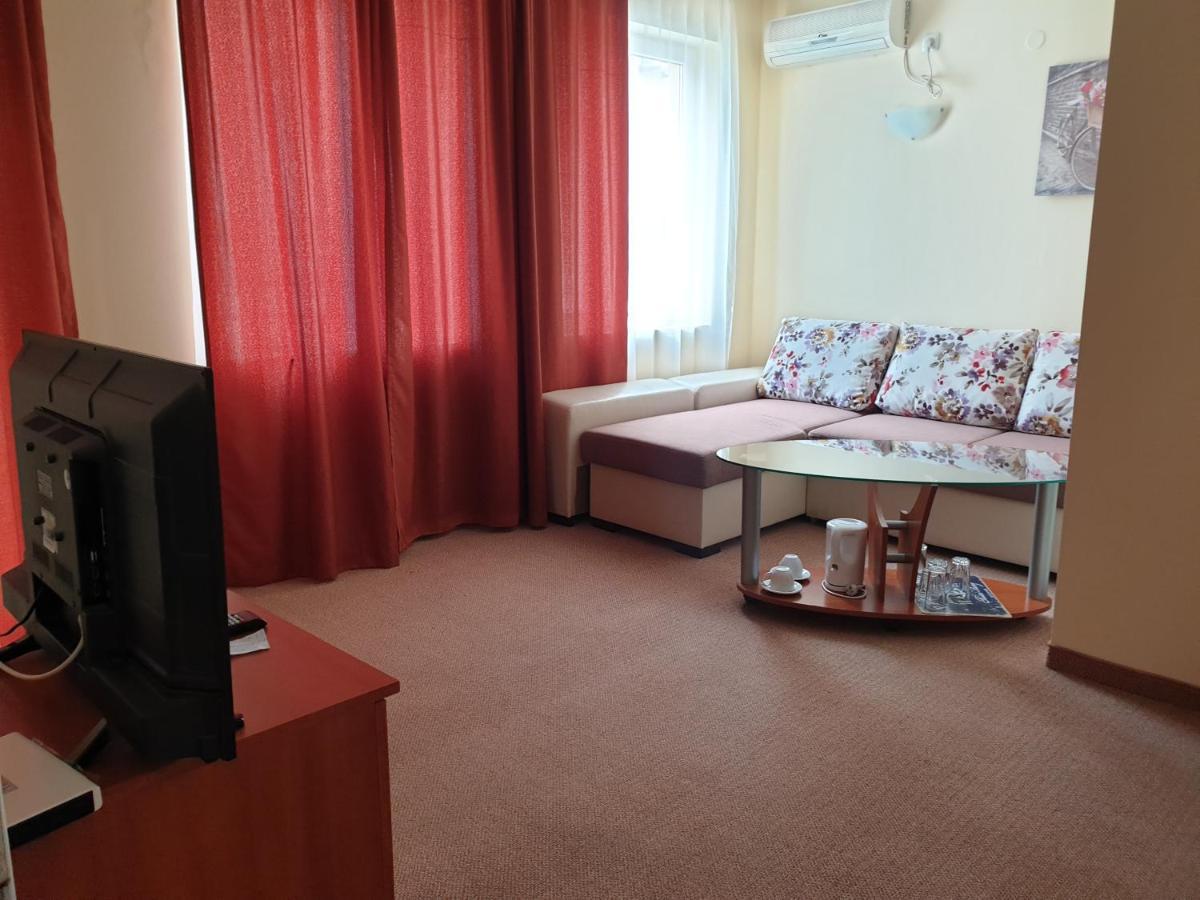 Family Hotel Diana เปาโมเรีย ภายนอก รูปภาพ