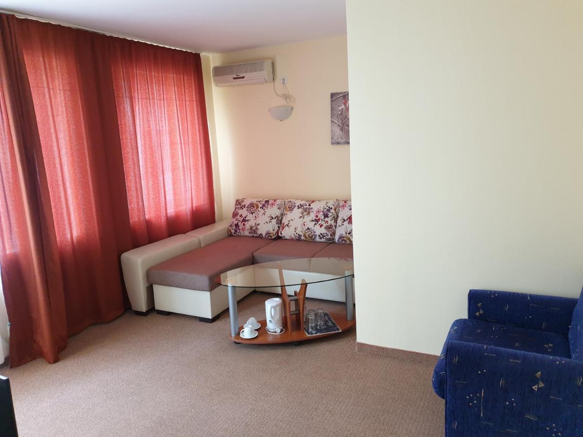 Family Hotel Diana เปาโมเรีย ภายนอก รูปภาพ