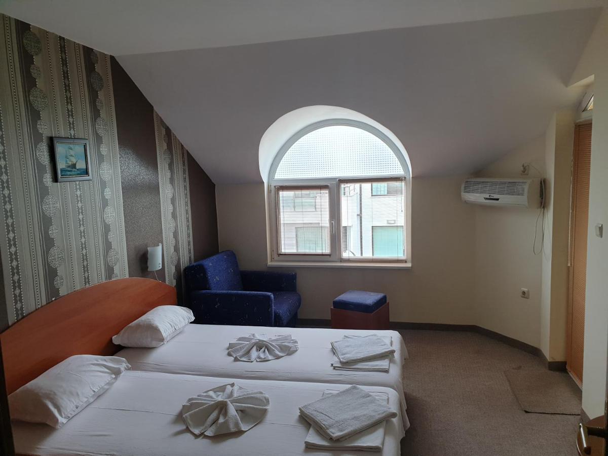 Family Hotel Diana เปาโมเรีย ภายนอก รูปภาพ