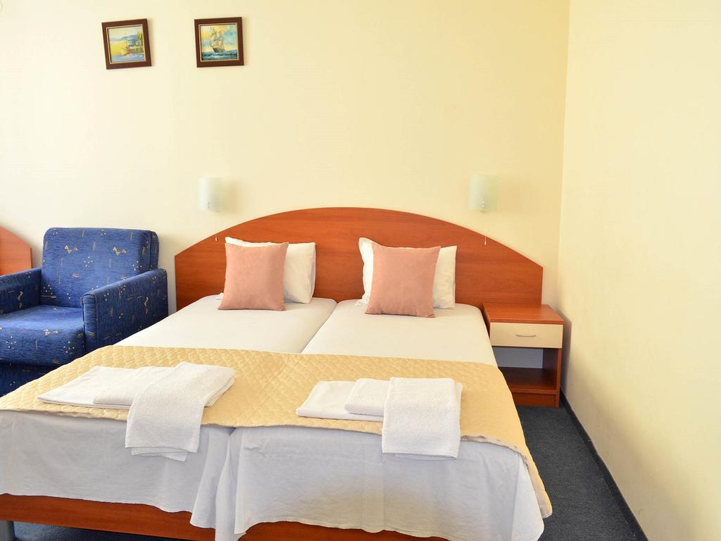 Family Hotel Diana เปาโมเรีย ภายนอก รูปภาพ