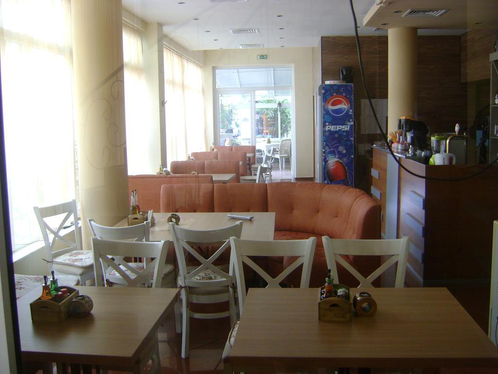 Family Hotel Diana เปาโมเรีย ภายนอก รูปภาพ